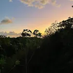 Tropic Valley Lodge